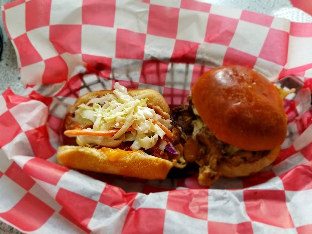 Slys Sliders and Fries ???? | restaurant | 1710 Abercorn St, Savannah, GA 31401, USA | 9122394219 OR +1 912-239-4219