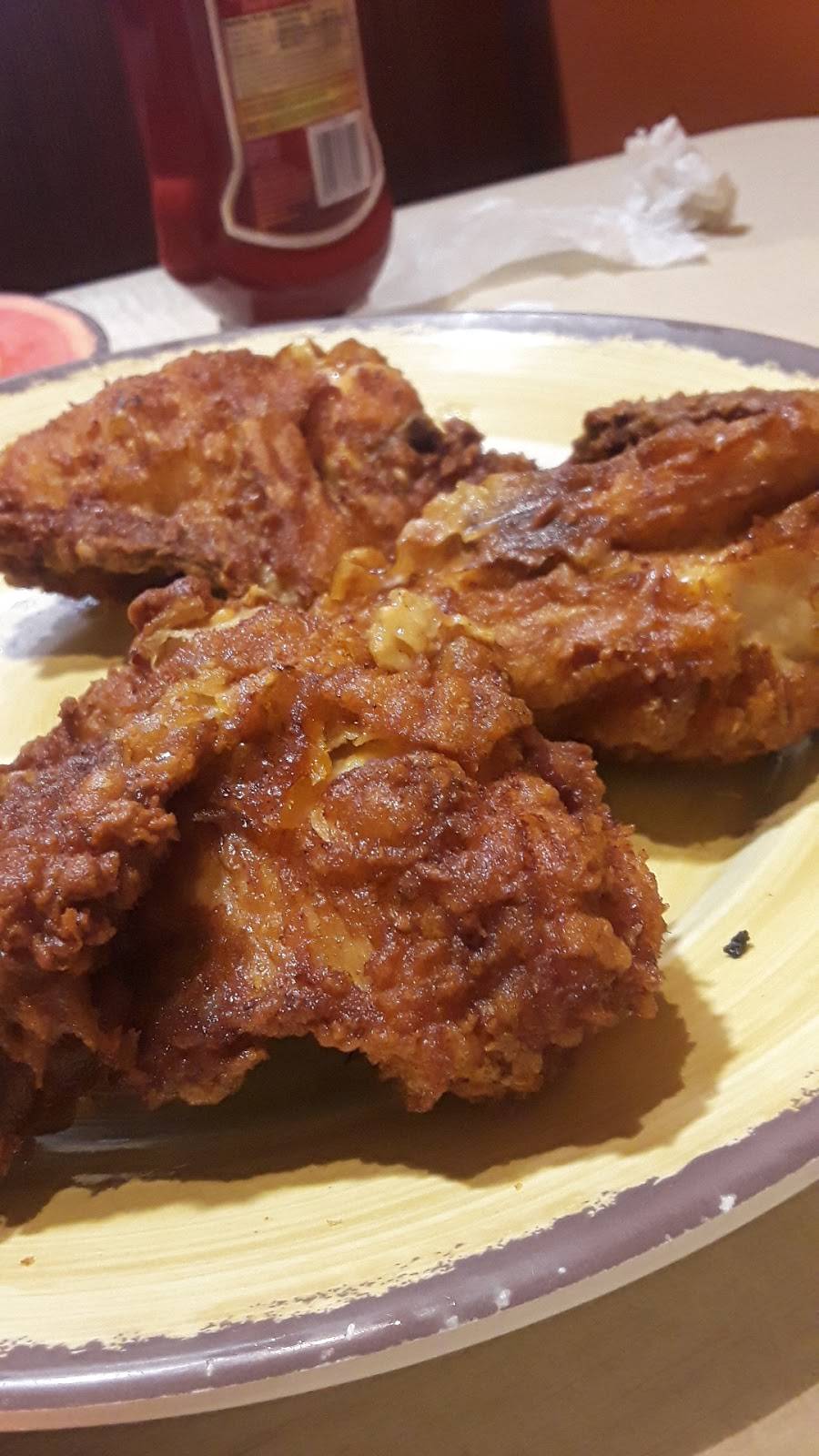 Pollo Campero | meal takeaway | 7705 Richmond Hwy #101, Alexandria, VA 22306, USA | 7033600864 OR +1 703-360-0864