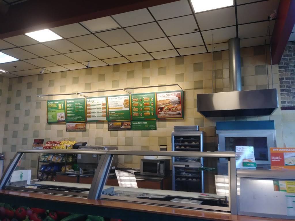 Subway Restaurants | restaurant | 3064 Castro Valley Blvd, Castro Valley, CA 94546, USA | 5107270384 OR +1 510-727-0384