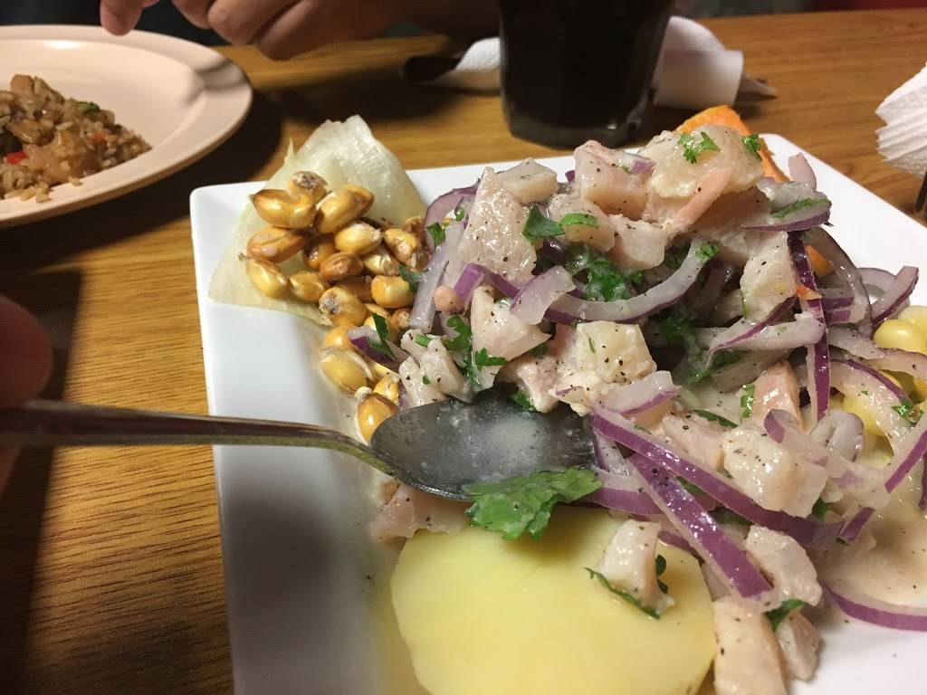 Fina Estampa | restaurant | 5210 W Diversey Ave, Chicago, IL 60639, USA | 7732838977 OR +1 773-283-8977