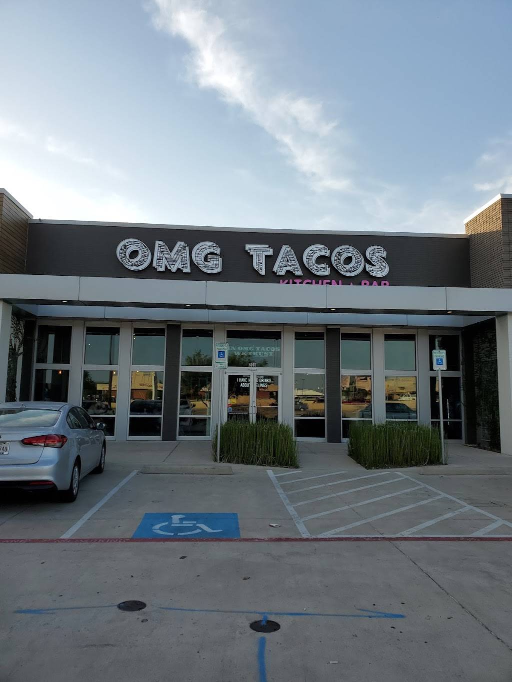 OMG Tacos | restaurant | 744 S Central Expy Suite 220, Richardson, TX 75080, USA | 4699414317 OR +1 469-941-4317
