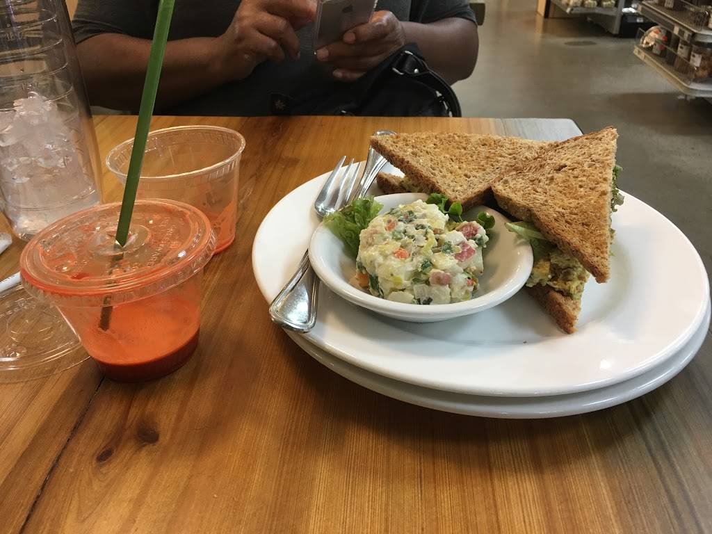 Bay Naturals | restaurant | 7611 N Kings Hwy, Myrtle Beach, SC 29572, USA | 8434480011 OR +1 843-448-0011