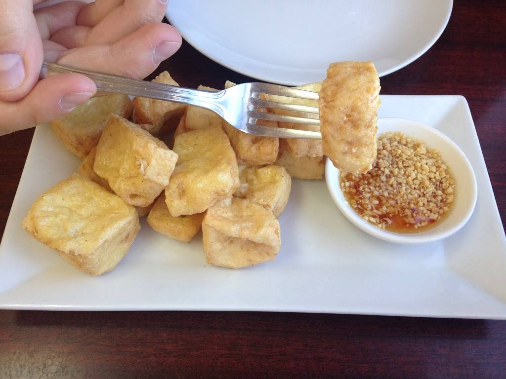 Bangkok House Thai Cuisine | restaurant | 17274 Dahlgren Rd, King George, VA 22485, USA | 5406639000 OR +1 540-663-9000