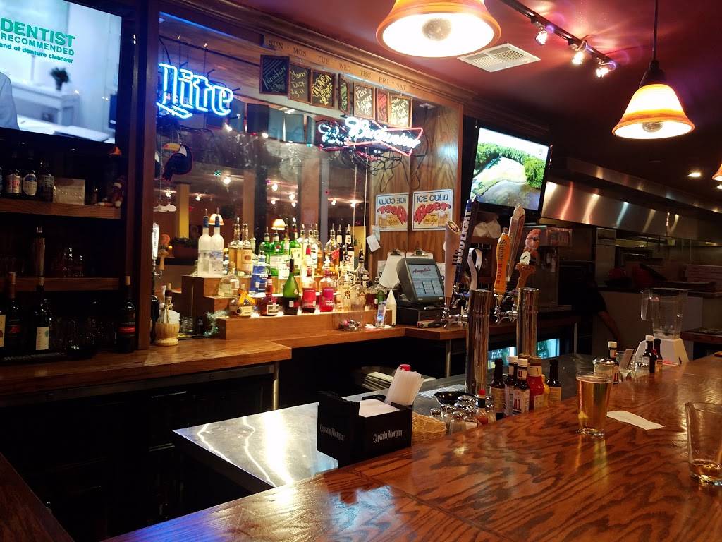 Angelos Pizza Steak & Spaghetti | restaurant | 2590 W Pioneer Pkwy, Pantego, TX 76013, USA | 8173037242 OR +1 817-303-7242