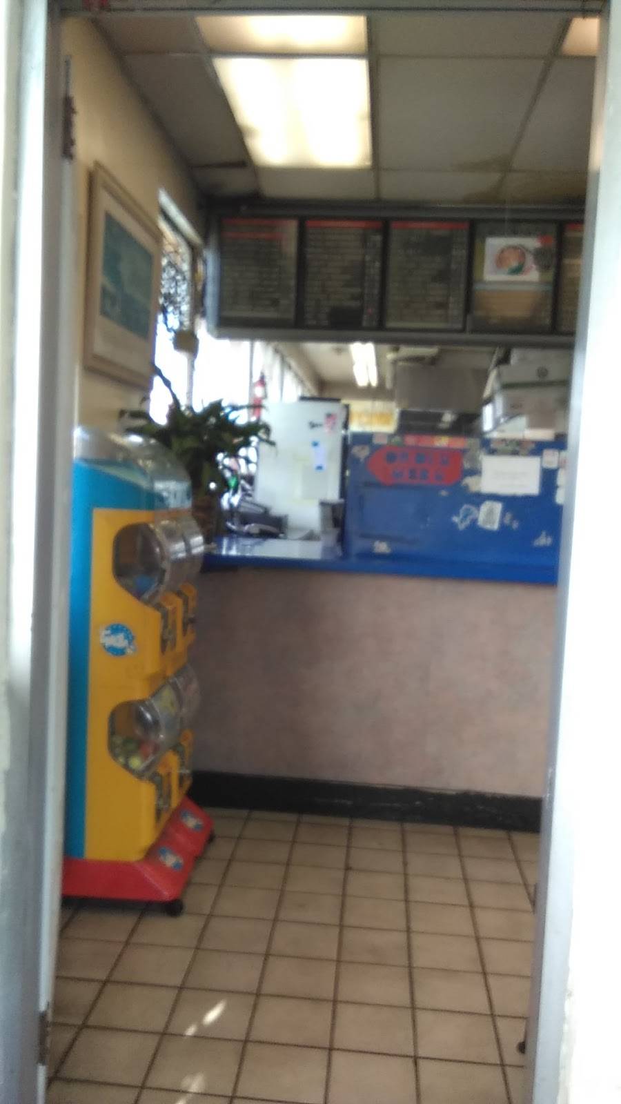 Brunos Burgers | restaurant | 450 E Manchester Blvd, Inglewood, CA 90301, USA | 3106734949 OR +1 310-673-4949