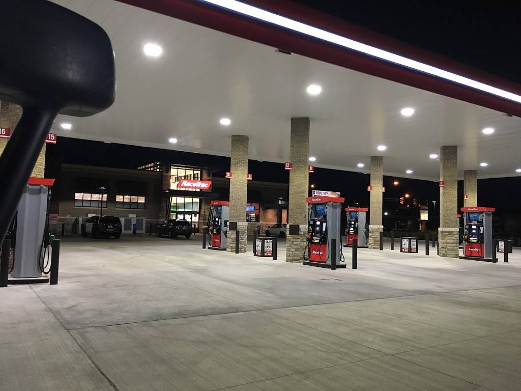 RaceTrac | bakery | 6495 Camp Bowie Blvd, Fort Worth, TX 76116, USA | 8177638448 OR +1 817-763-8448