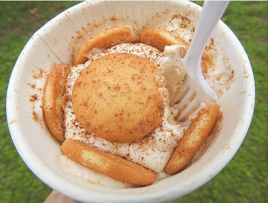 Louie Mueller Barbecue | restaurant | 206 W 2nd St, Taylor, TX 76574, USA | 5123526206 OR +1 512-352-6206