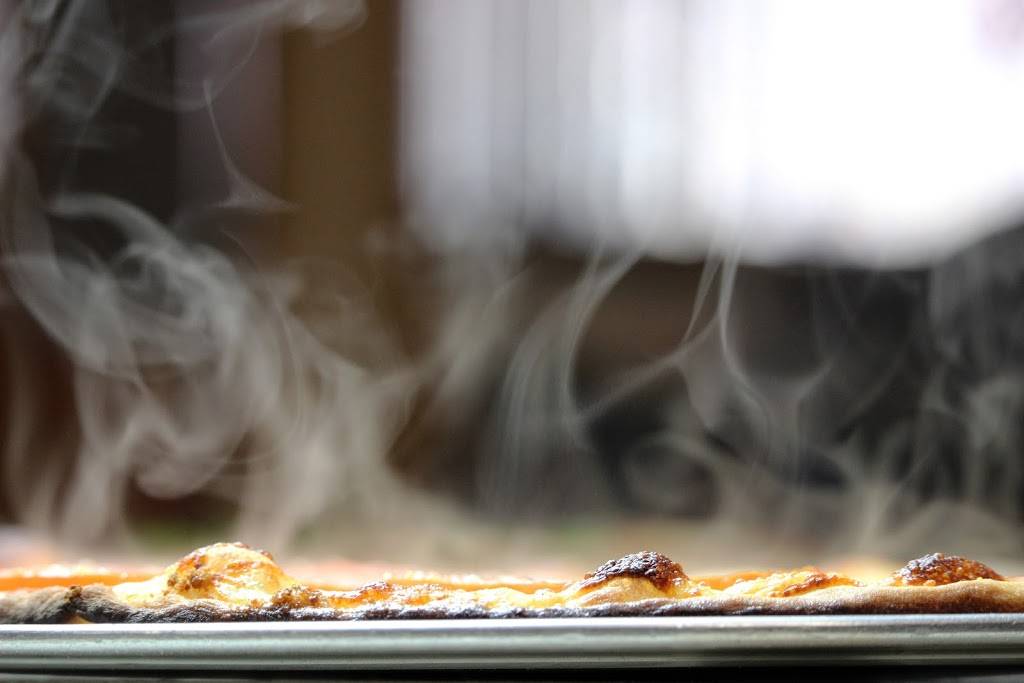 Sauced at Kinsmen | restaurant | 409 Canal St, Milldale, CT 06467, USA | 8606373343 OR +1 860-637-3343