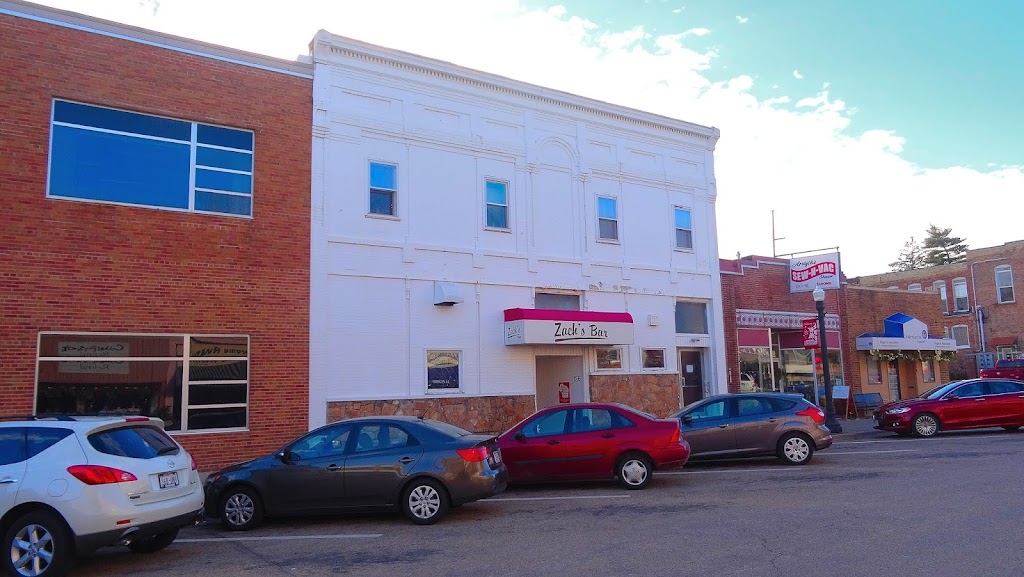 Zachs Bar & Grill | restaurant | 126 4th St, Baraboo, WI 53913, USA | 6083569224 OR +1 608-356-9224