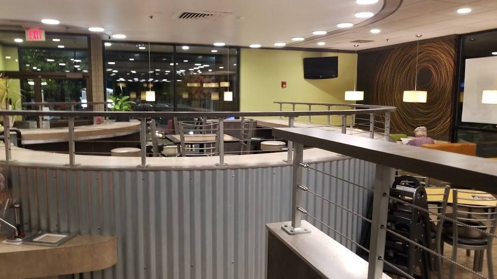 McDonalds | cafe | 333 Montvale Ave, Woburn, MA 01801, USA | 7819338927 OR +1 781-933-8927