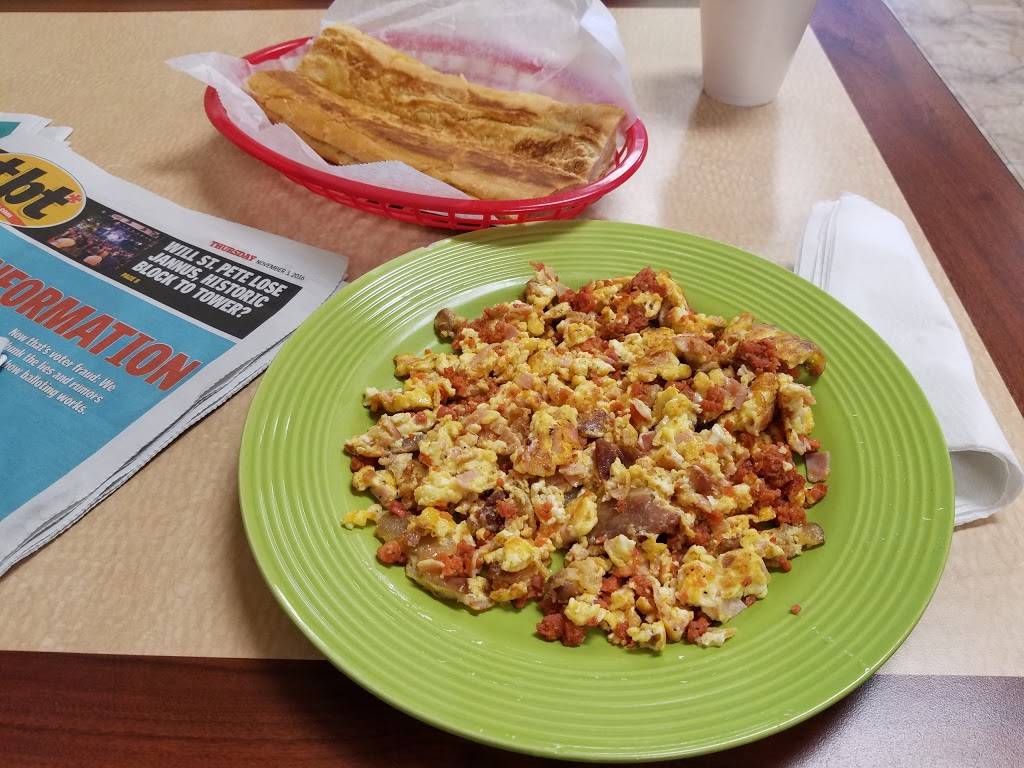 Pinos Cuban Cafe | restaurant | 6901 W Hillsborough Ave, Tampa, FL 33634, USA | 8133746590 OR +1 813-374-6590