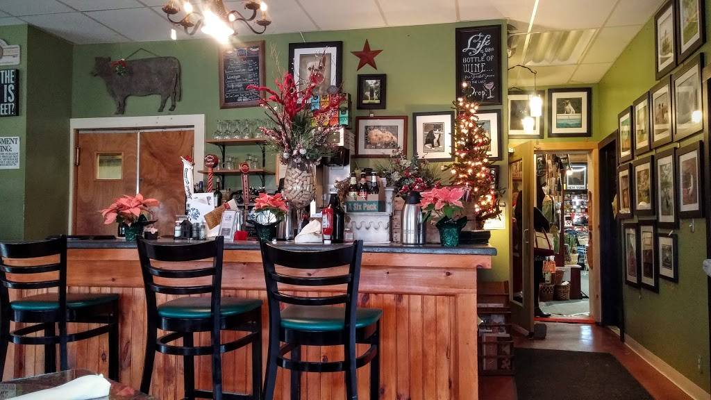 Apple Barrel Country Store | restaurant | 115 NY-30A, Schoharie, NY 12157, USA | 5182957179 OR +1 518-295-7179
