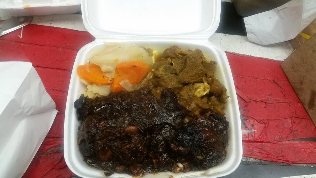 Caribbean Jerk Restaurant | restaurant | 59 W 159th St, Harvey, IL 60426, USA | 7083315289 OR +1 708-331-5289