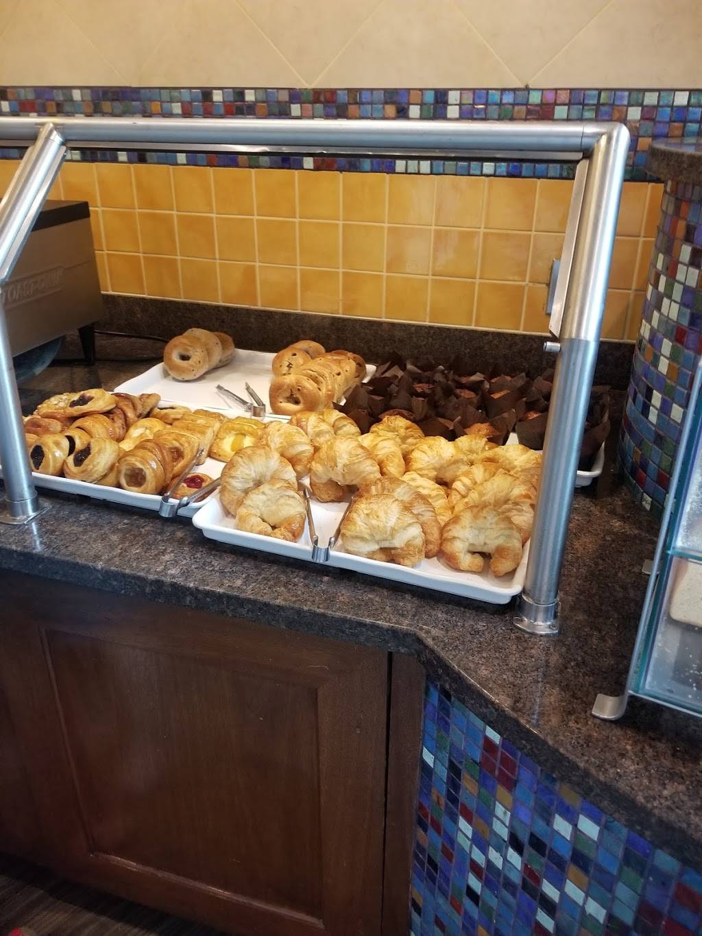 Basils Restaurant & Bar | restaurant | 12015 Harbor Blvd, Garden Grove, CA 92840, USA | 7147501000 OR +1 714-750-1000