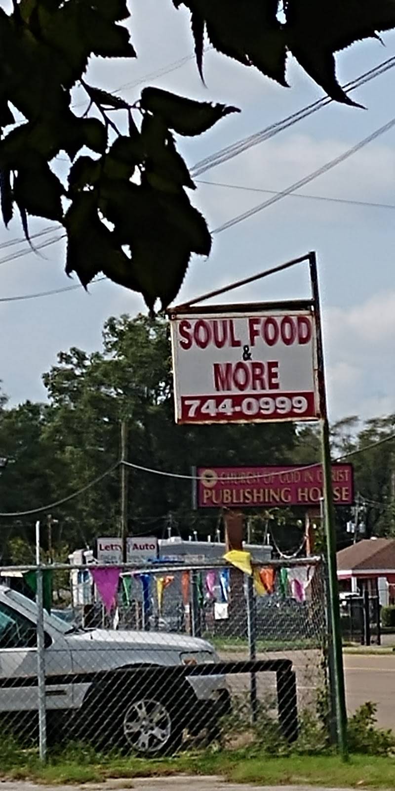 Soul Food & More | restaurant | 2511 Lamar Ave, Memphis, TN 38114, USA | 9017440999 OR +1 901-744-0999