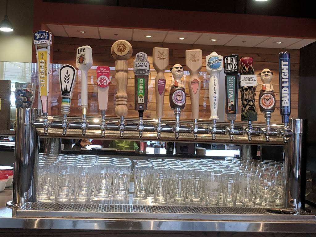 Brown Bag Burgers | restaurant | 4326 N Leavitt Rd a, Lorain, OH 44053, USA | 4402420344 OR +1 440-242-0344