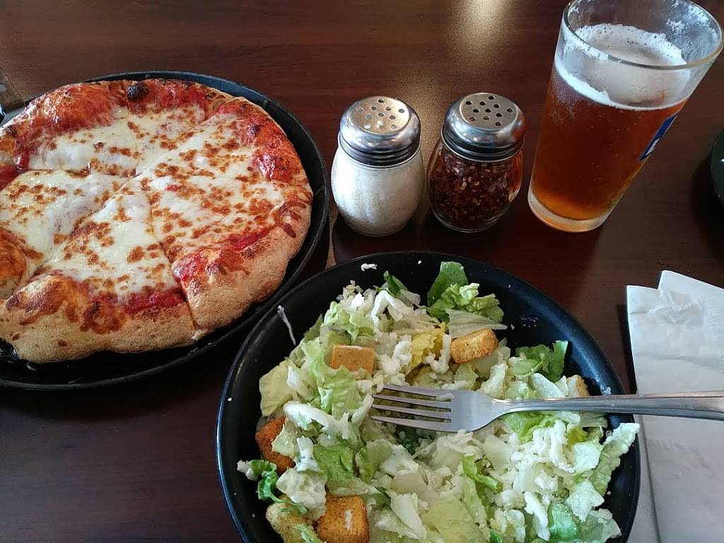 Barros Pizza | restaurant | 1130 W Grove Ave, Mesa, AZ 85210, USA | 4808971825 OR +1 480-897-1825