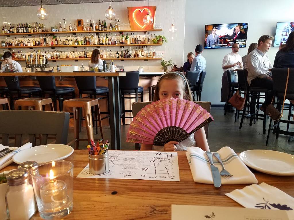 Olive + Oak | restaurant | 102 W Lockwood Ave, Webster Groves, MO 63119, USA | 3147361370 OR +1 314-736-1370