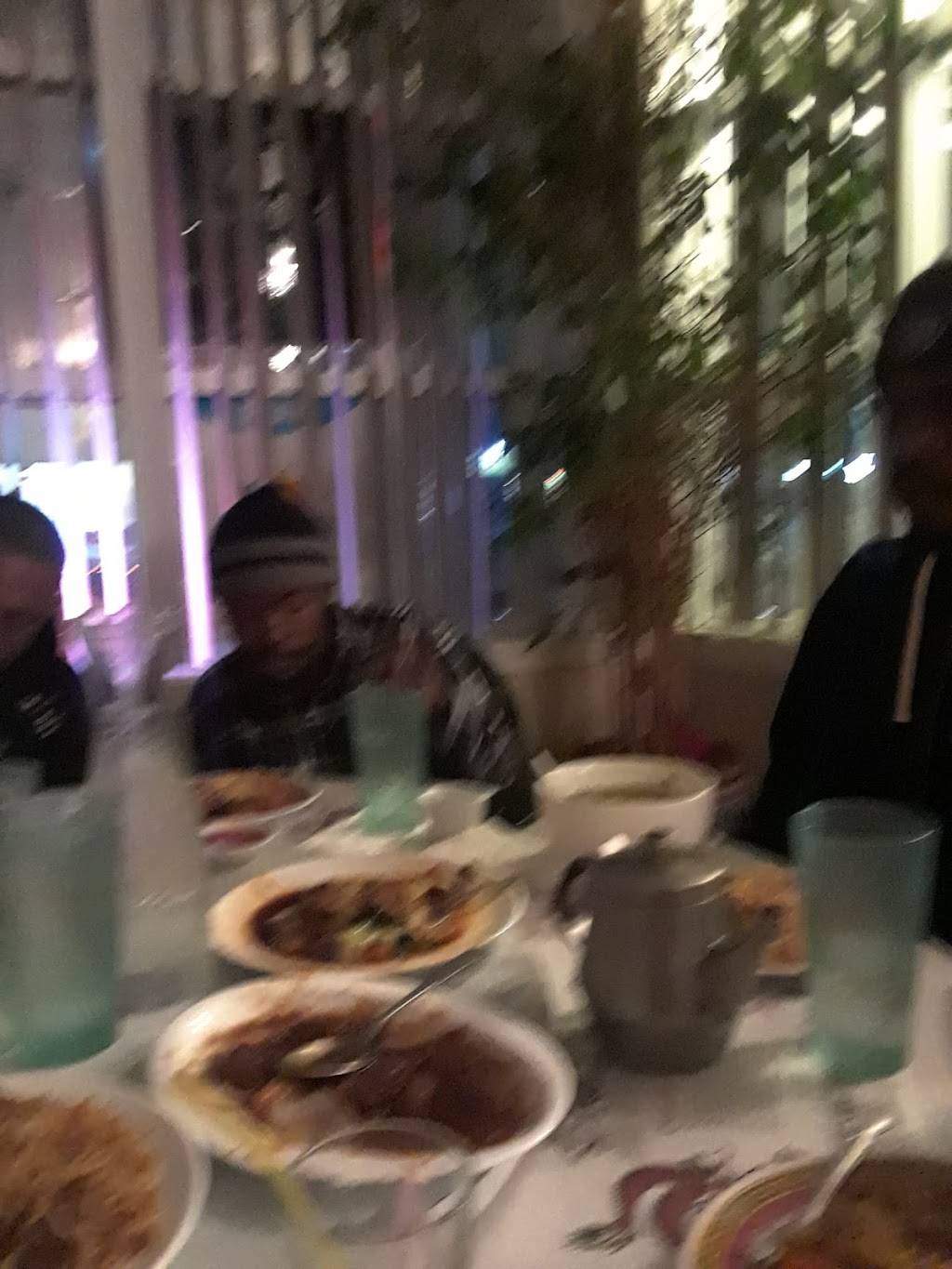 Formosa Cafe | meal takeaway | 2424 Del Paso Blvd, Sacramento, CA 95815, USA | 9169258532 OR +1 916-925-8532