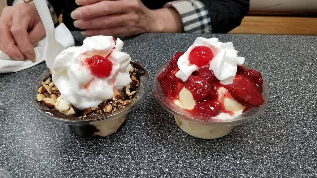 Braums Ice Cream & Burger Restaurant | restaurant | 1204 NW 17th St, Oklahoma City, OK 73106, USA | 4055211598 OR +1 405-521-1598