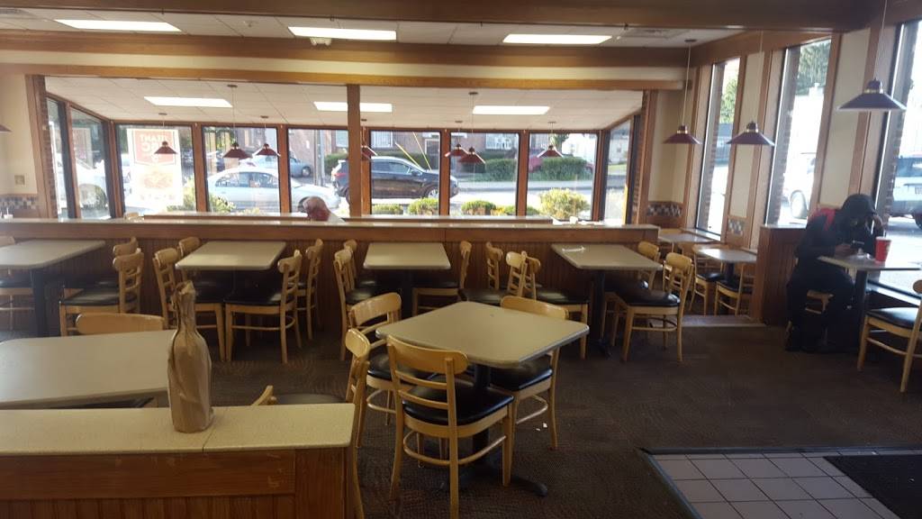 Wendys | restaurant | 1550 Mt Hope Ave, Rochester, NY 14620, USA | 5852713030 OR +1 585-271-3030