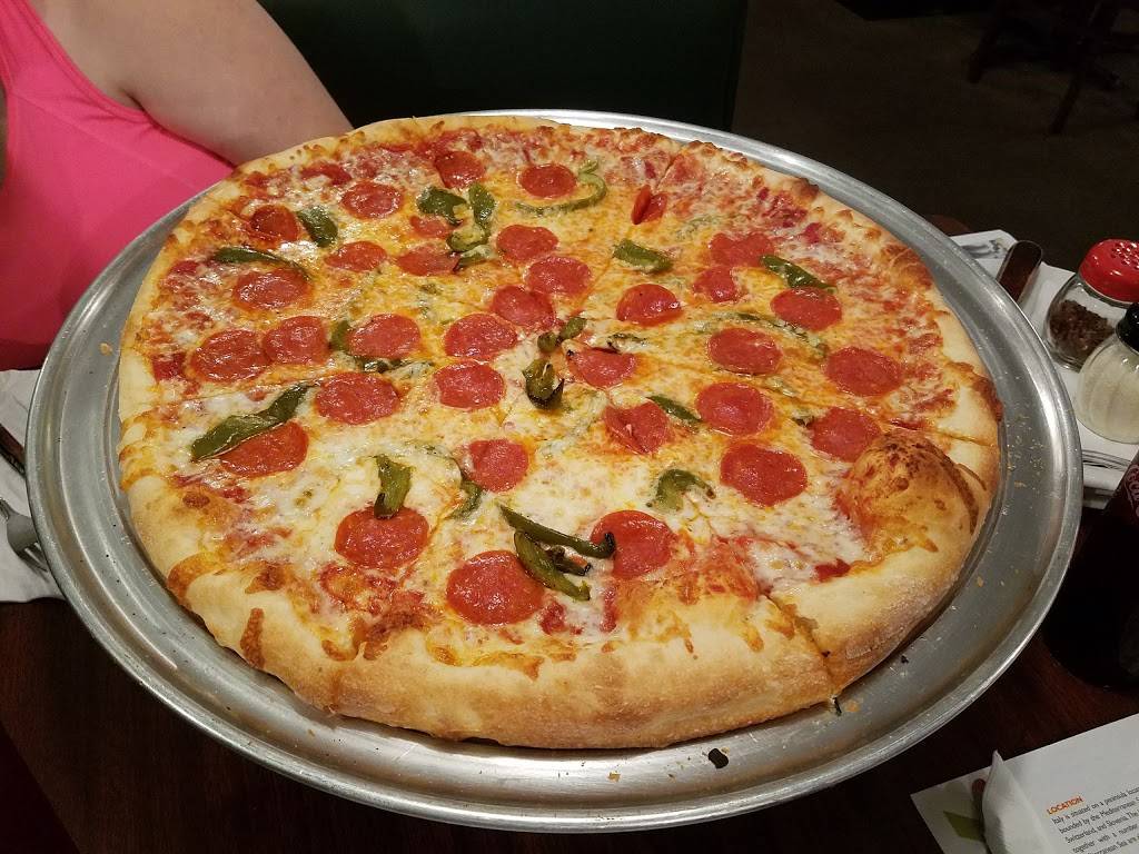 Four Brothers Italian Restaurant | restaurant | 2495 10th Ave N, Lake Worth, FL 33461, USA | 5619696046 OR +1 561-969-6046