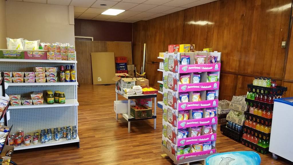 La Tiendita On Market | restaurant | 111 W Market St, New Albany, IN 47150, USA | 8126712612 OR +1 812-671-2612