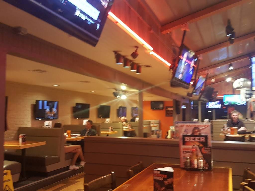 Hooters | meal takeaway | 8108 E 61st St, Tulsa, OK 74133, USA | 9182504668 OR +1 918-250-4668