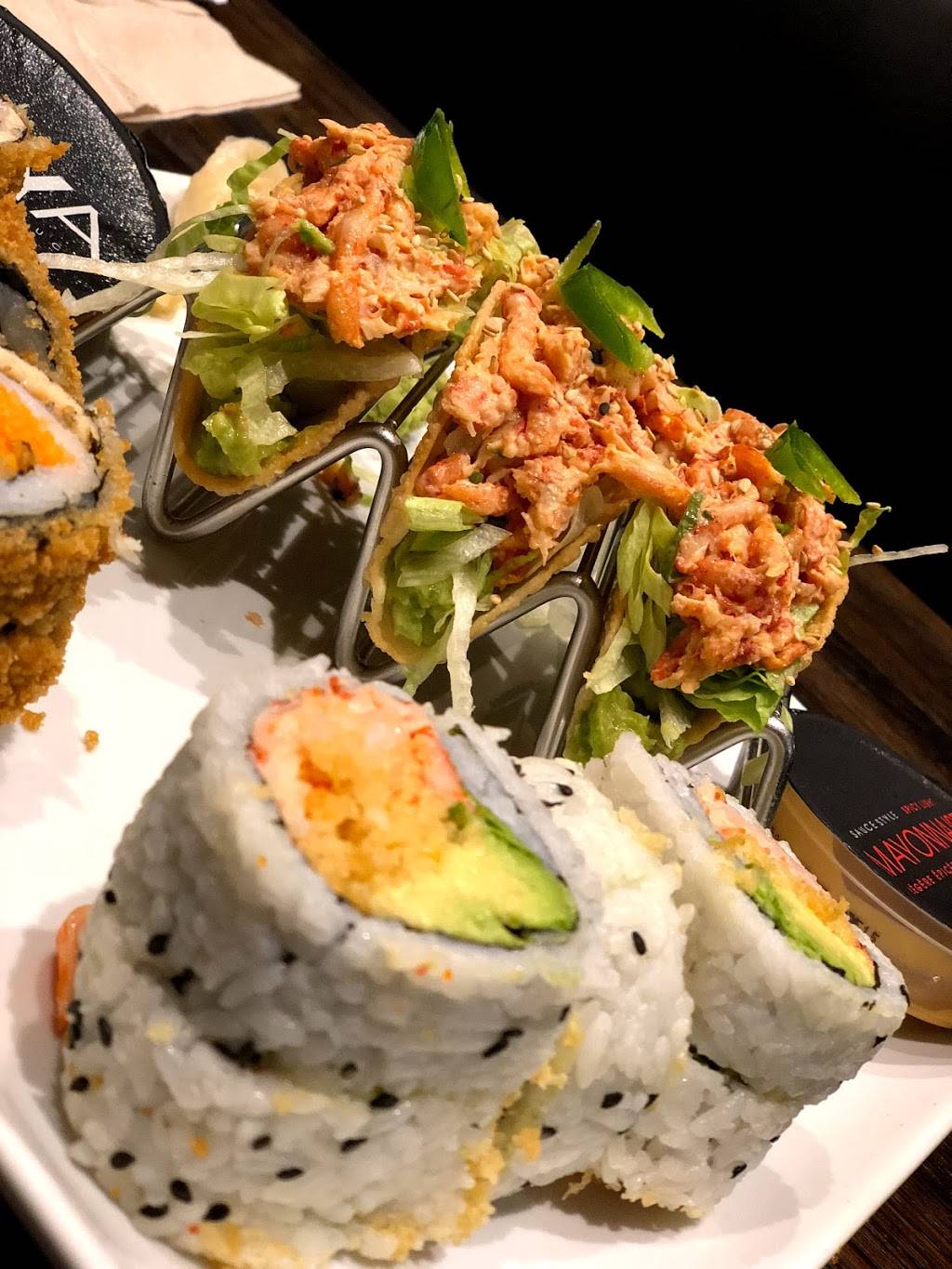 Sushi Shop | restaurant | 3830 Boulevard de la Côte-Vertu, Saint-Laurent, QC H4R 1P8, Canada | 5148561806 OR +1 514-856-1806