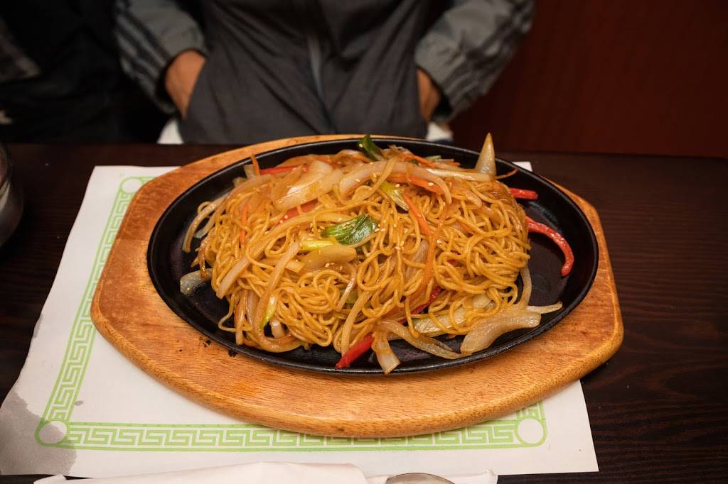 Rising Grill Korean BBQ | restaurant | 3709 Payne Ave, Cleveland, OH 44114, USA | 2164653561 OR +1 216-465-3561