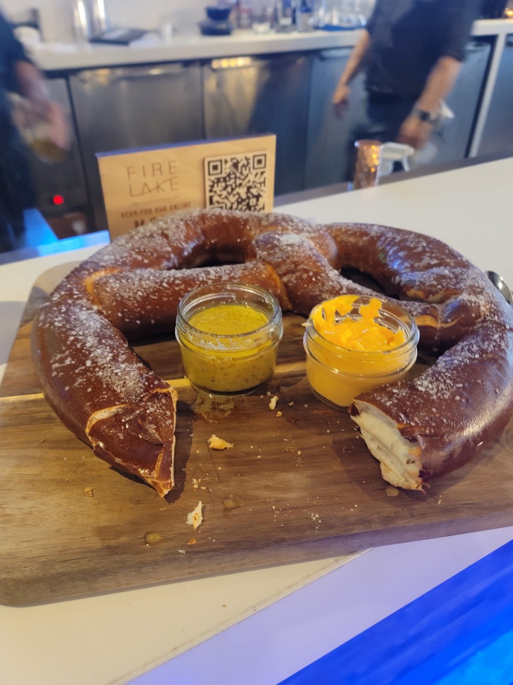 FireLake Grill House & Cocktail Bar | restaurant | 221 N Columbus Dr, Chicago, IL 60601, USA | 3124770234 OR +1 312-477-0234