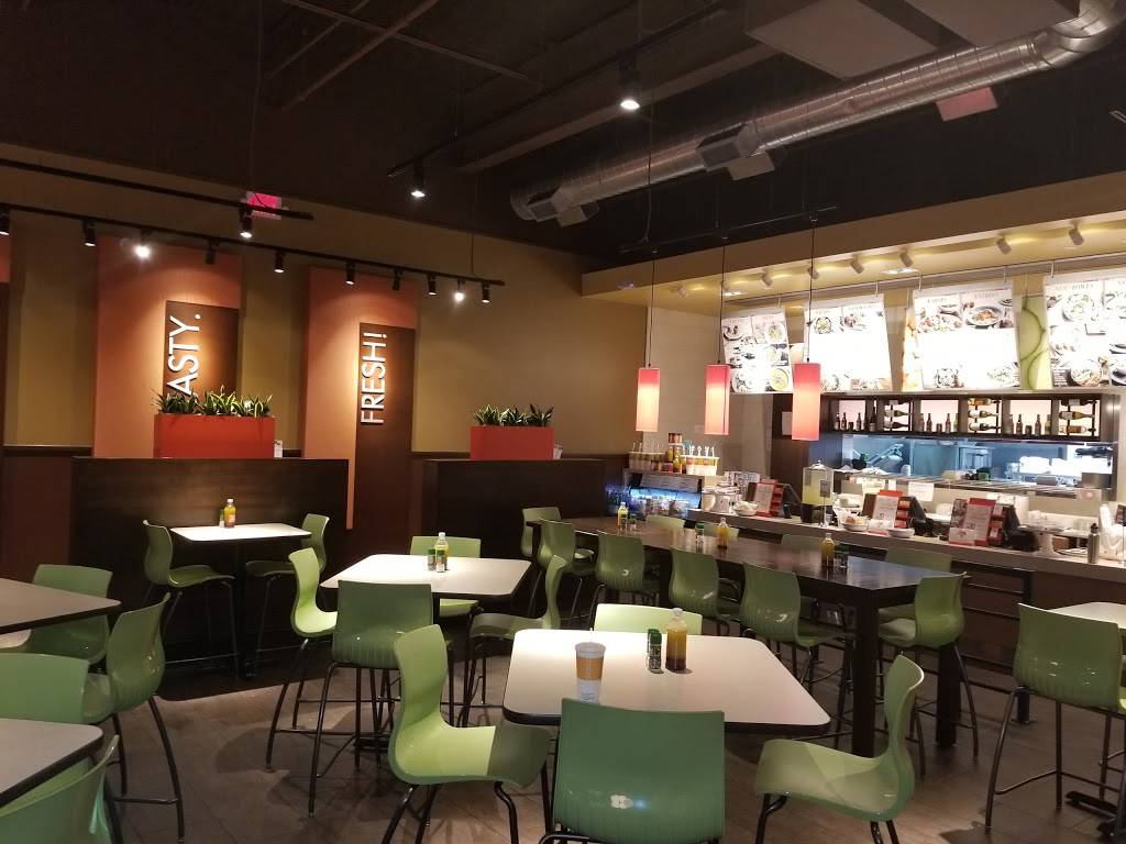 Zoës Kitchen | restaurant | 2031 Colonial Ave SW, Roanoke, VA 24015, USA | 5409040399 OR +1 540-904-0399