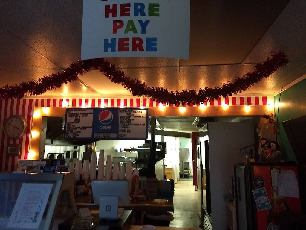 Mikes Place | restaurant | 461 Court St, Wickliffe, KY 42087, USA | 2703353777 OR +1 270-335-3777