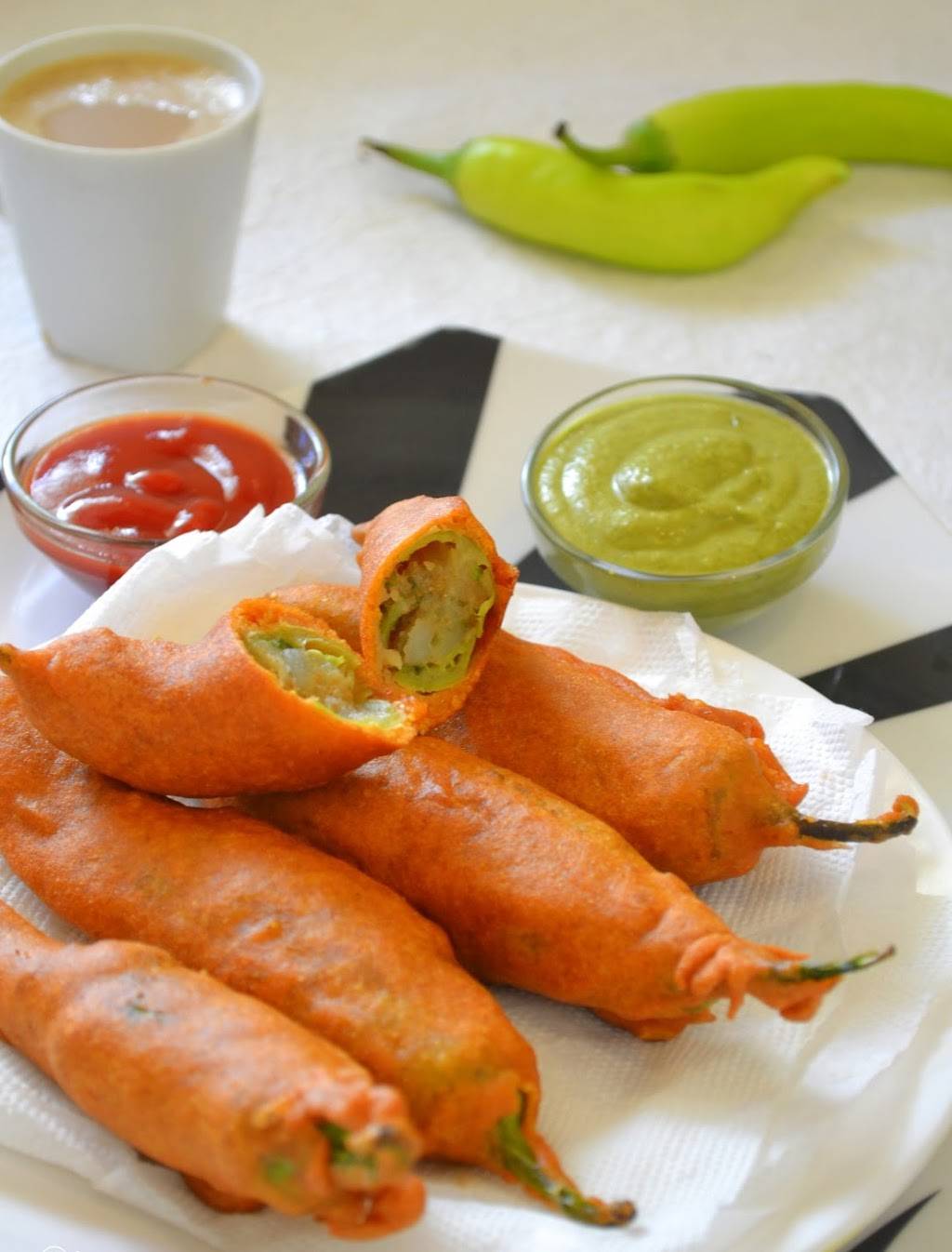 Le Royal Madurai | restaurant | 5701 Chemin de la Côte-des-Neiges, Montréal, QC H3S 1Y7, Canada | 5147392760 OR +1 514-739-2760