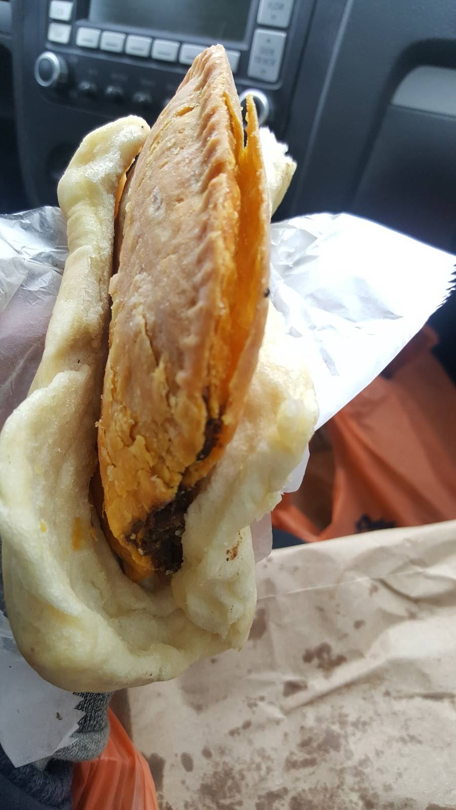 Jamaican Flavors | restaurant | 16417 Jamaica Ave, Jamaica, NY 11432, USA | 7185262228 OR +1 718-526-2228