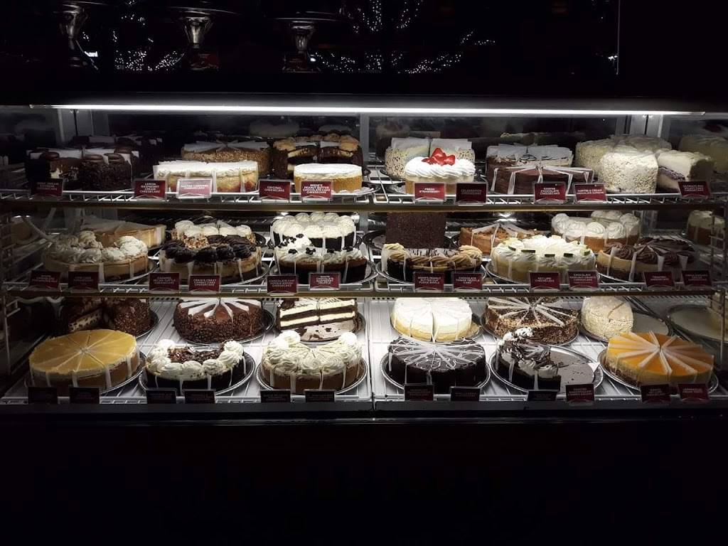 The Cheesecake Factory | restaurant | 5799 N Bayshore Dr, Glendale, WI 53217, USA | 4149068550 OR +1 414-906-8550