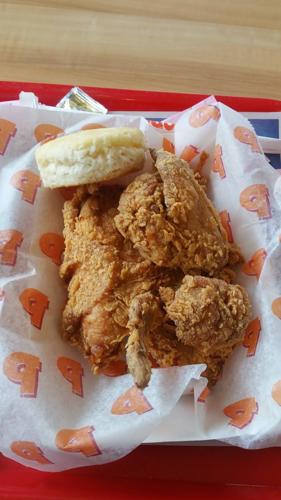 Popeyes Louisiana Kitchen | restaurant | 905 1/2 W Davis St, Conroe, TX 77301, USA | 9365392188 OR +1 936-539-2188