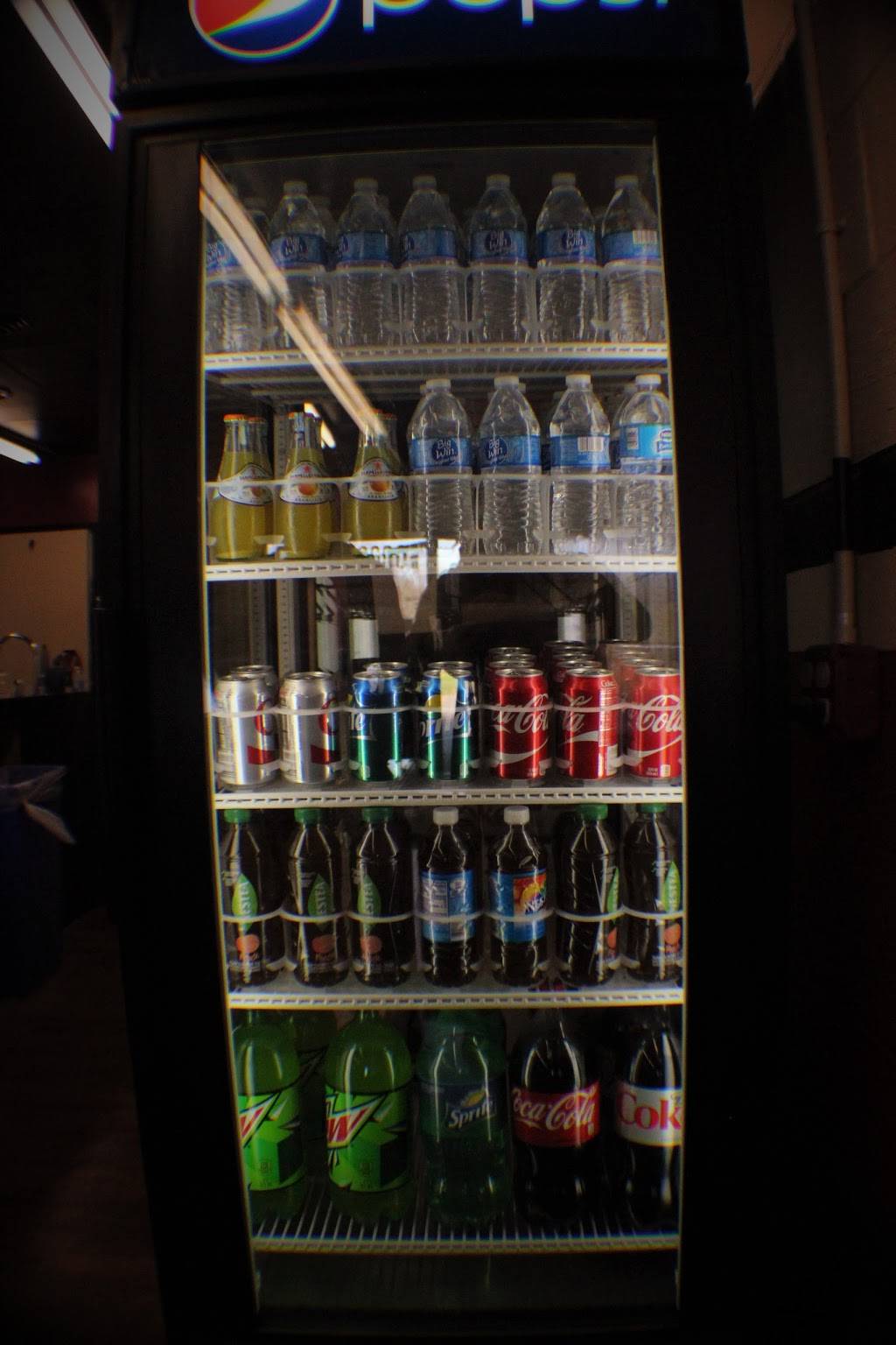 Peppinos Pizzas | restaurant | 25 Chestnut Ridge Rd, Rochester, NY 14624, USA | 5852478600 OR +1 585-247-8600