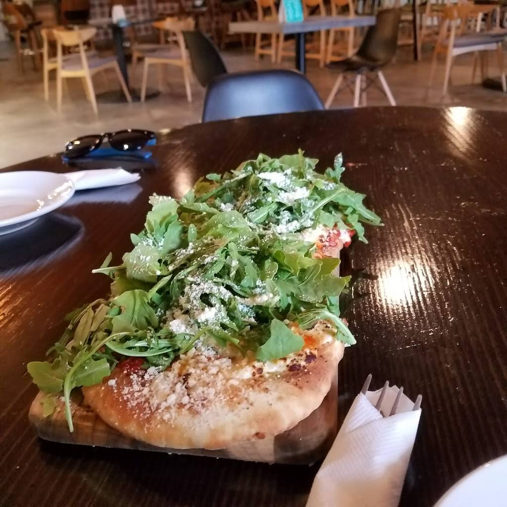 Tap & Six | restaurant | 23 Oak St, Roswell, GA 30075, USA | 6788783038 OR +1 678-878-3038