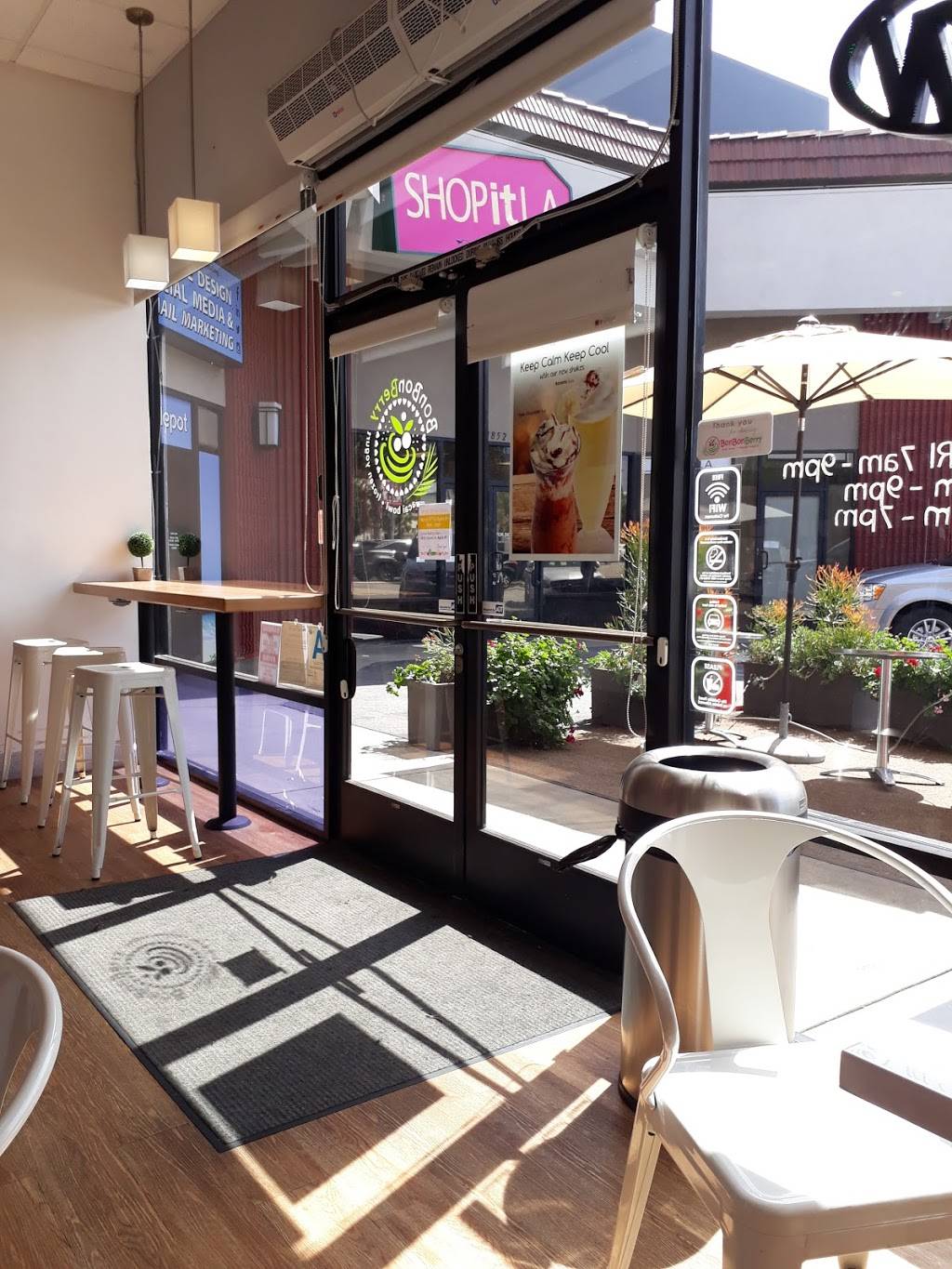 Bon Bon Berry Acai Bowl & Frozen Yogurt | cafe | 1848 Westwood Blvd, Los Angeles, CA 90025, USA | 3104415566 OR +1 310-441-5566