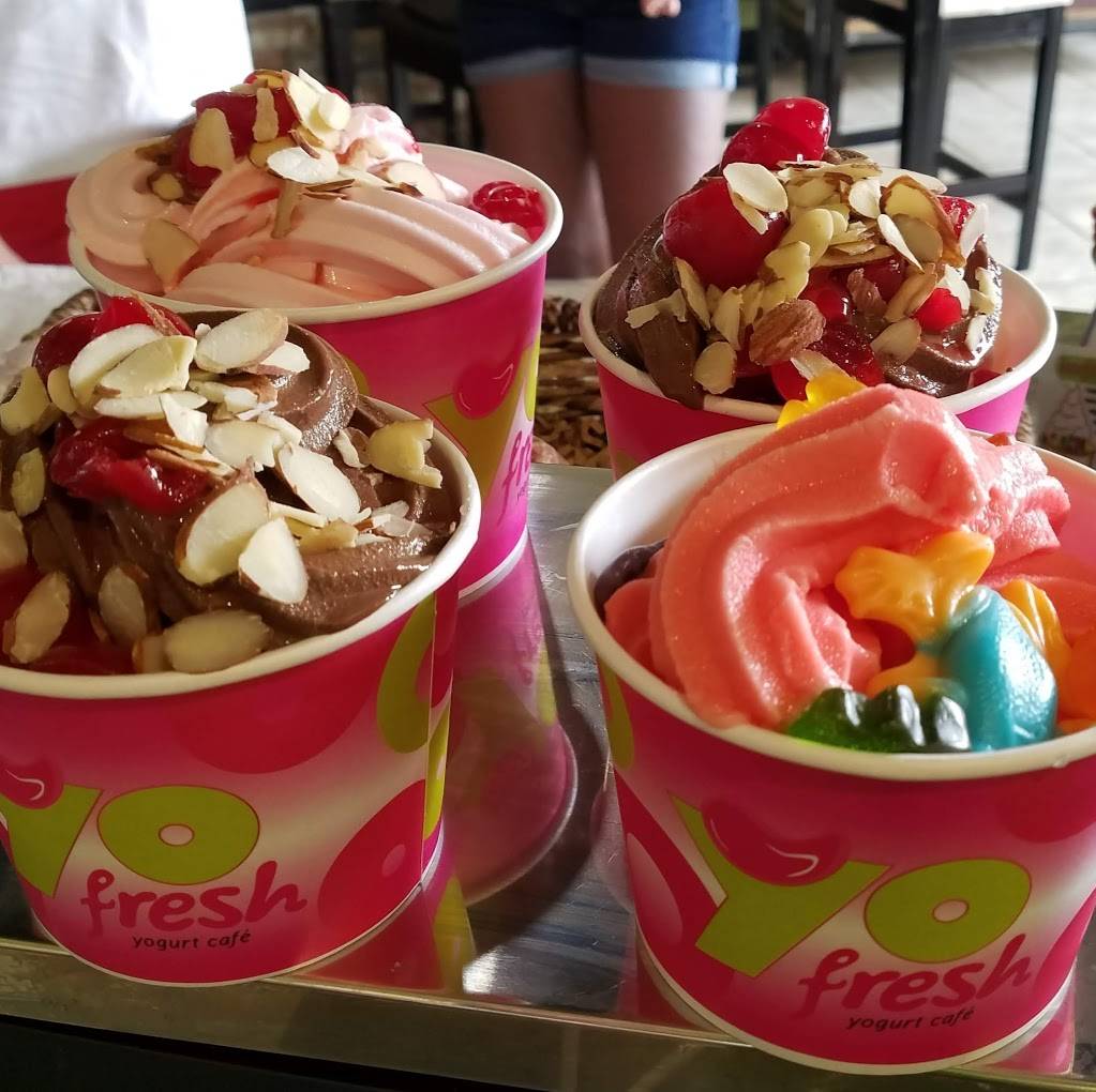 YoFresh Yogurt Cafe | cafe | 635 Chicago Ave #7, Evanston, IL 60202, USA | 8478596408 OR +1 847-859-6408