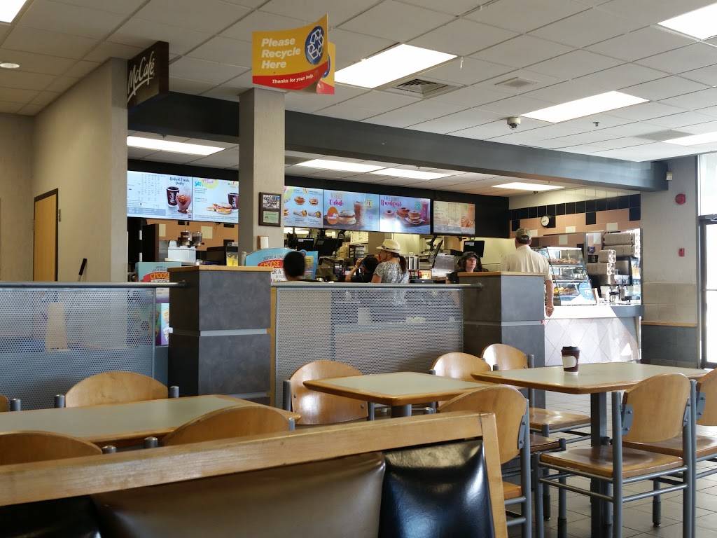McDonalds | cafe | Cavenshore Shopping Centre, 601 Lakeshore Rd E, Mississauga, ON L5G 1H9, Canada | 9058912800 OR +1 905-891-2800