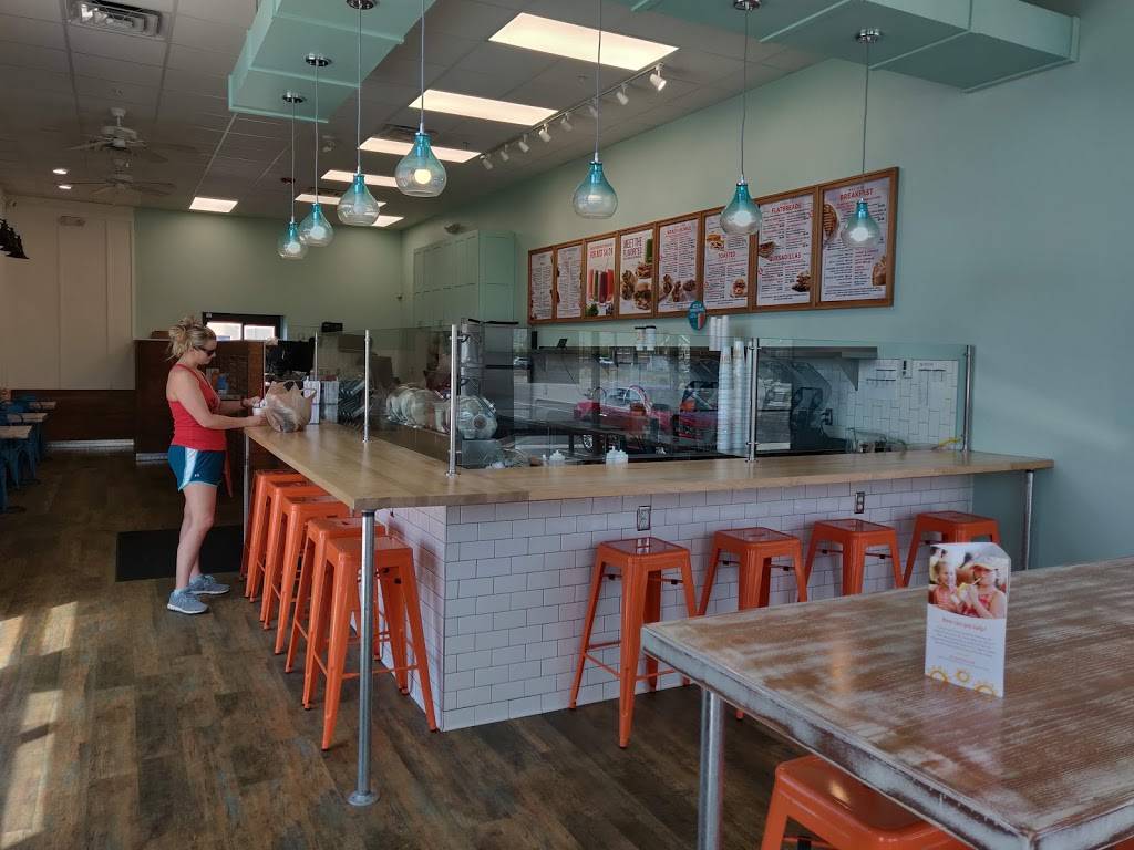 Tropical Smoothie Cafe | restaurant | 977 W 400 S Suite 206, Springville, UT 84663, USA | 3852480500 OR +1 385-248-0500