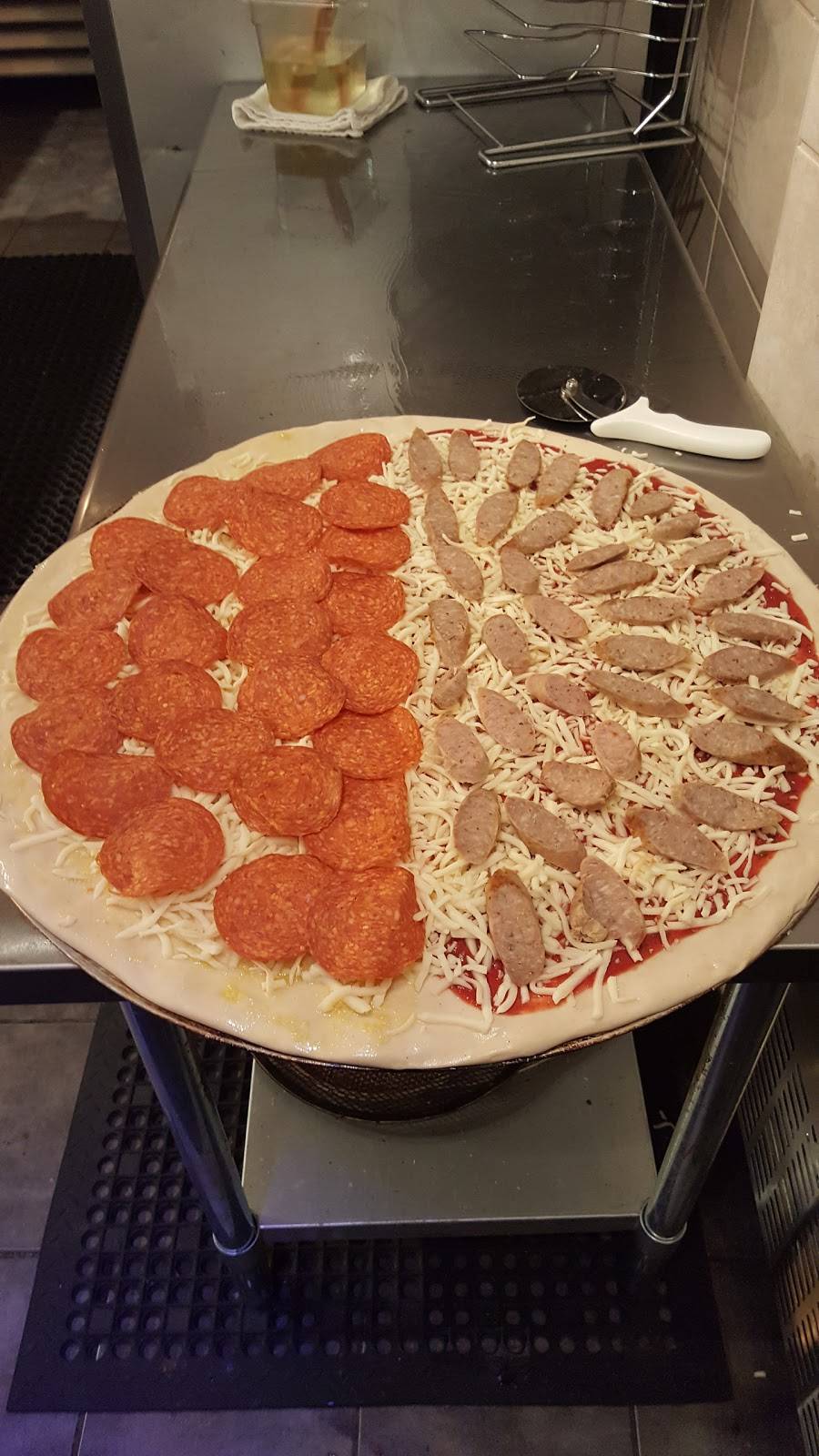 Bubs Pizza Bar (Mt.Adams) | restaurant | 1045 St Gregory St, Cincinnati, OH 45202, USA | 5137212827 OR +1 513-721-2827