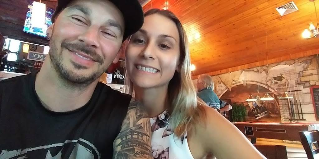 Restaurant Grole Et Hublon | restaurant | 221 Chemin de Joliette, Saint-Félix-de-Valois, QC J0K 2M0, Canada | 4508897627 OR +1 450-889-7627