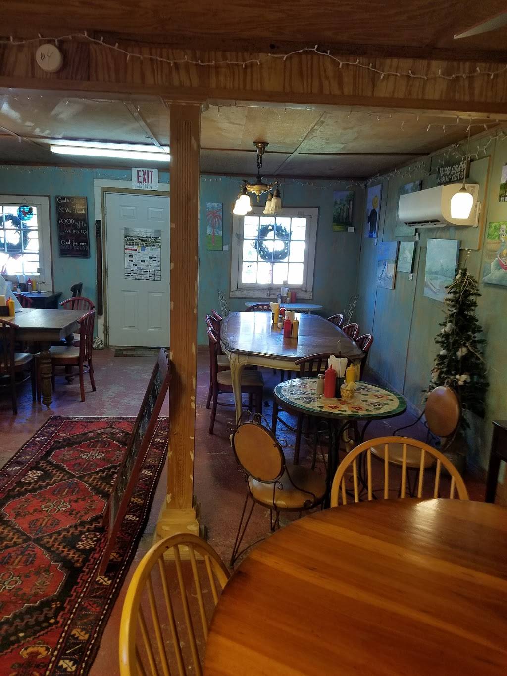 Fletchers Cafe and Catering | restaurant | 17 Yemassee Hwy, Yemassee, SC 29945, USA | 8435898300 OR +1 843-589-8300