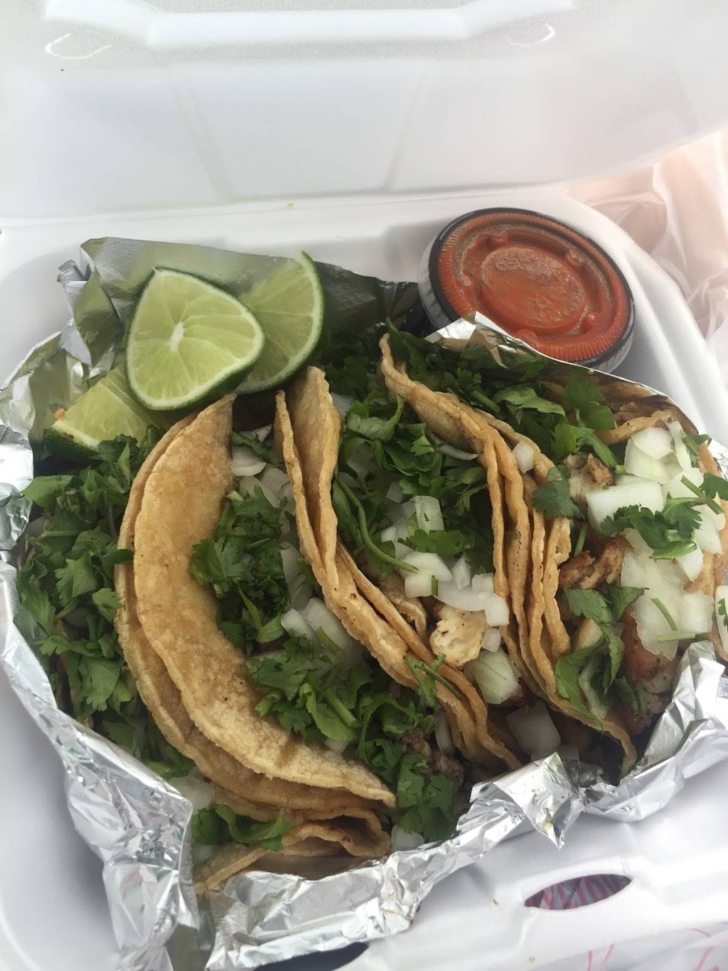 Restaurante Deli La Union | restaurant | 7904 Nations Ford Rd, Charlotte, NC 28217, USA | 9802994318 OR +1 980-299-4318