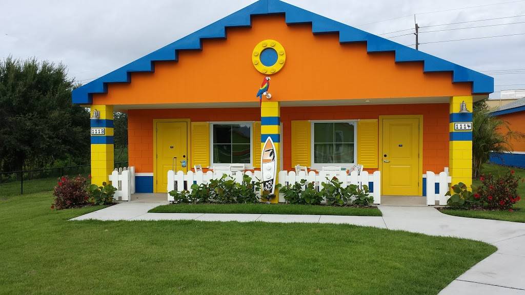 Panini Grill | restaurant | 1 Legoland Way, Winter Haven, FL 33884, USA | 8773505346 OR +1 877-350-5346