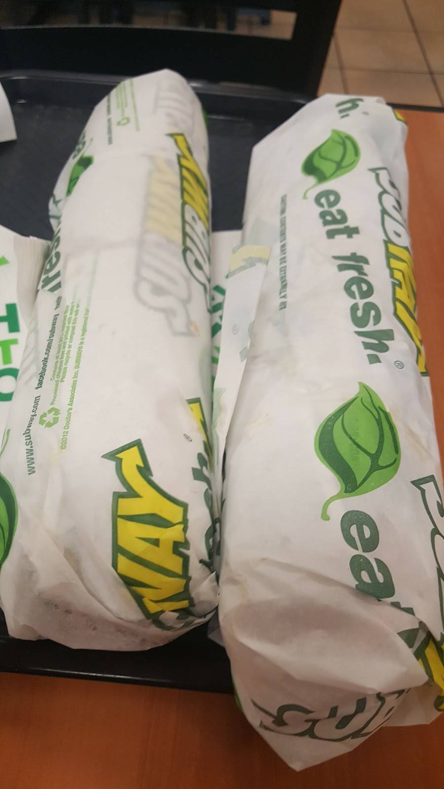 Subway | restaurant | 18900 NE 25th Ave, Miami, FL 33180, USA | 3056639883 OR +1 305-663-9883