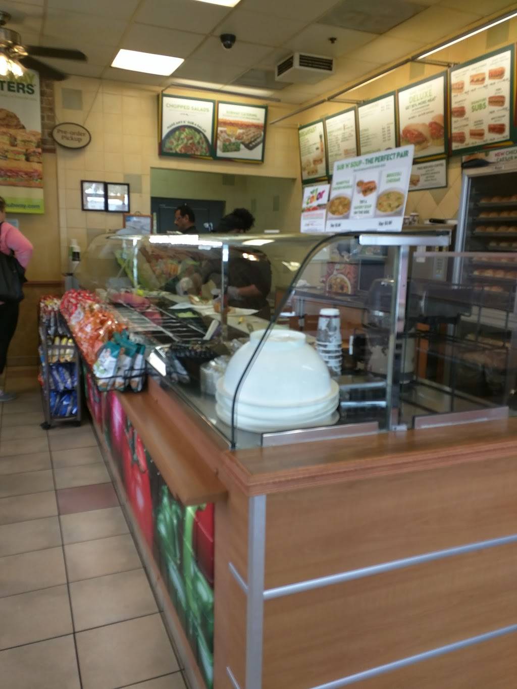 Subway | restaurant | 1811-A Ventura Blvd, Oxnard, CA 93036, USA | 8059817827 OR +1 805-981-7827